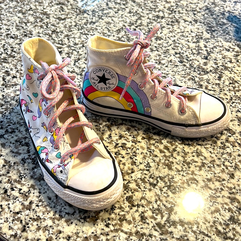 GUC - Unicorn and Rainbow Converse 🌈 🦄  (kids size 12)